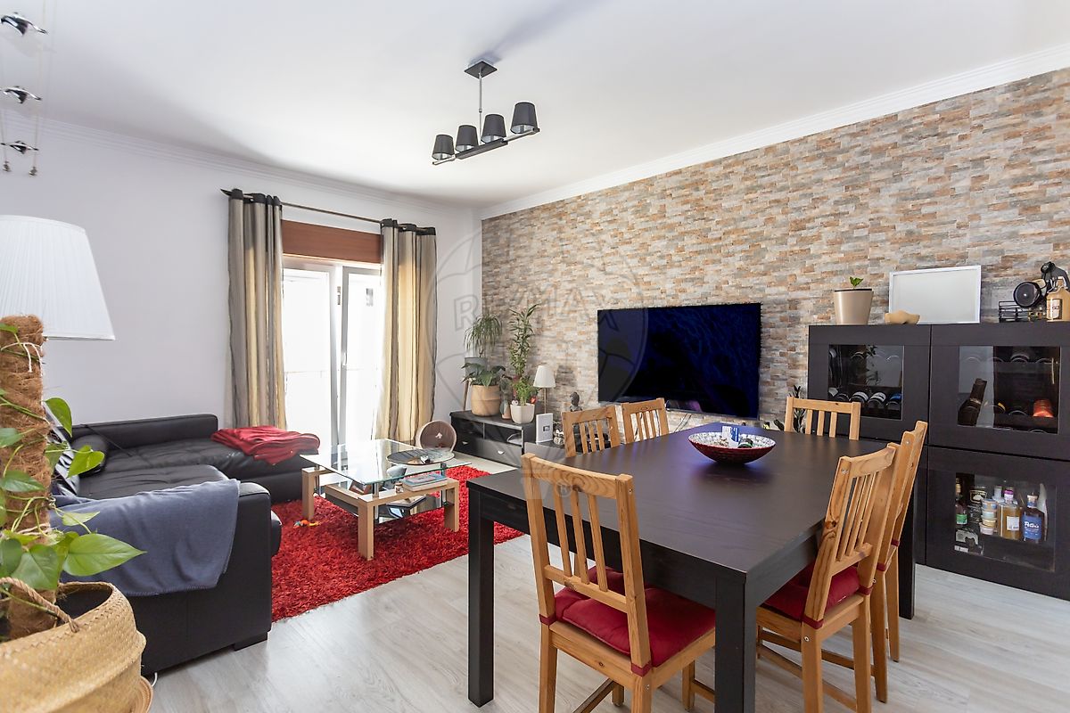 Apartamento T2 à venda em Seixal