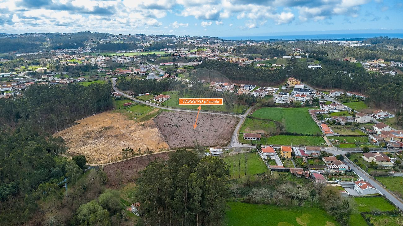 Terreno  à venda em Vila Nova de Gaia