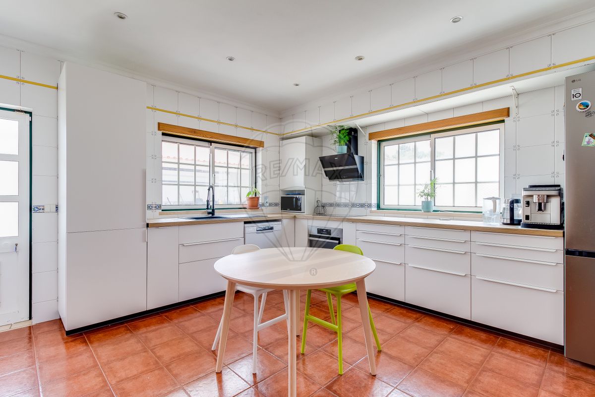 listing 120931378-48 picture-0
