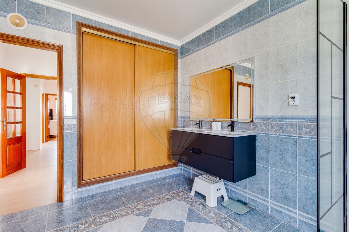 listing 120931378-48 picture-0