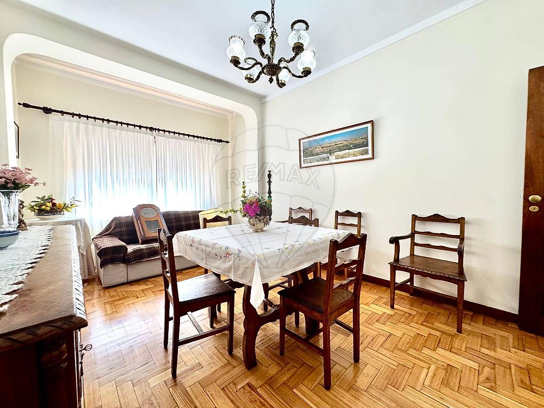 listing 120931632-48 picture-0