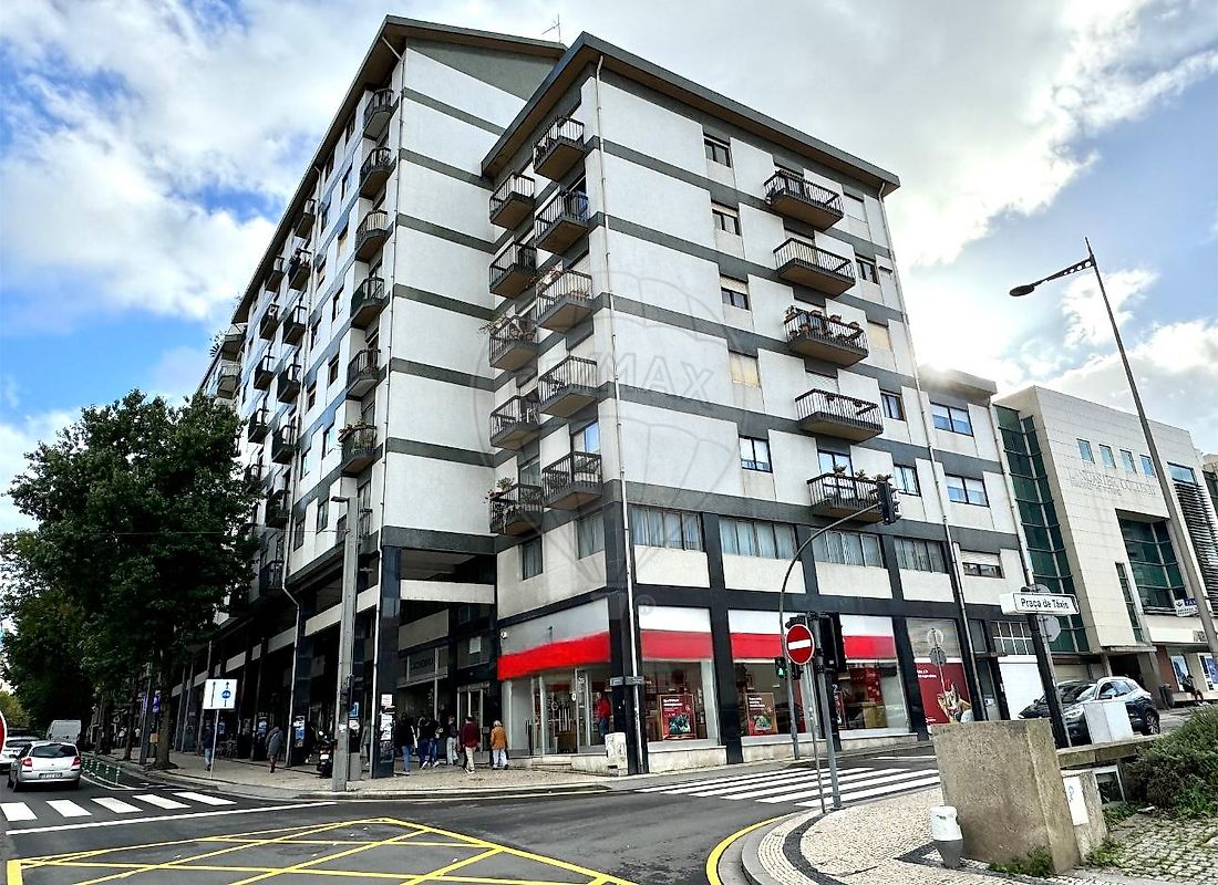 Apartamento T4 para venda