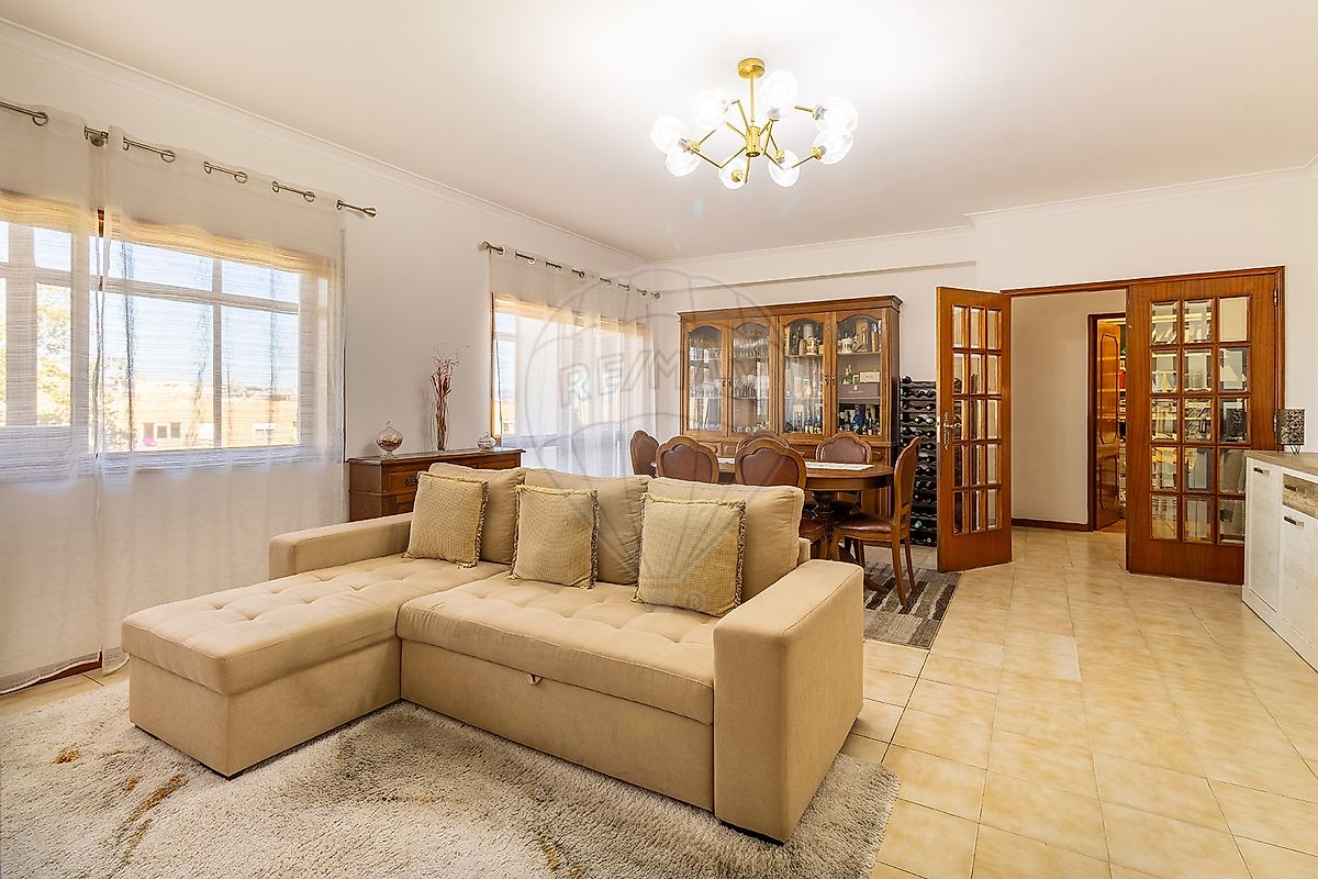 Apartamento T4 à venda em Vila Nova de Gaia