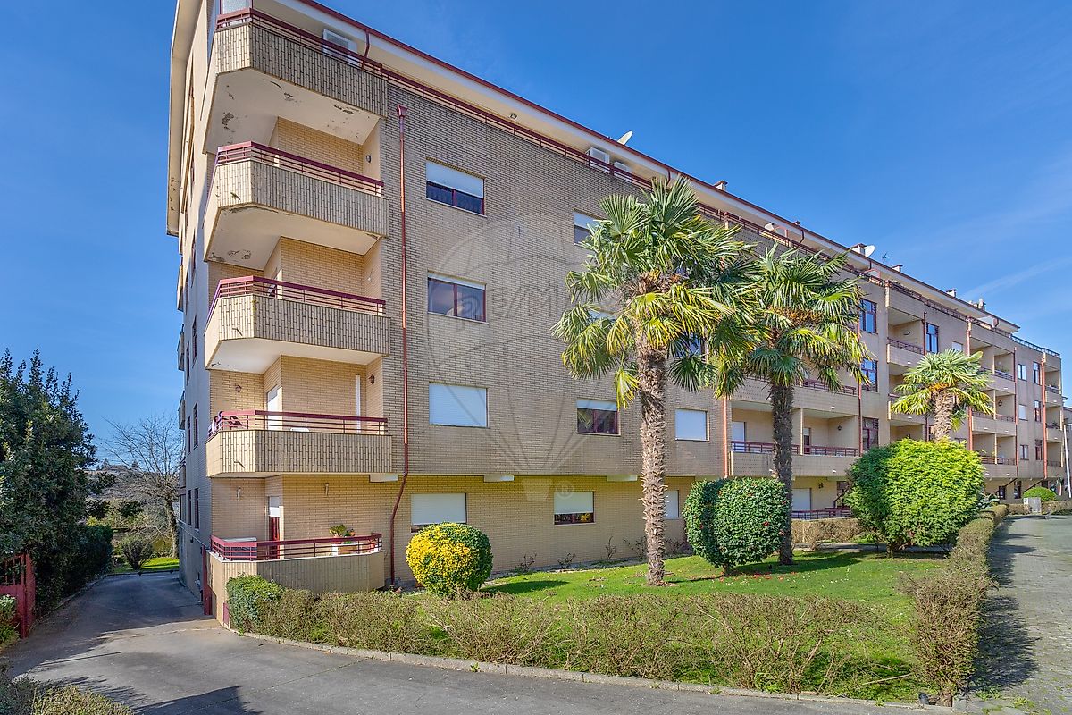 Apartamento T4 à venda em Vila Nova de Gaia