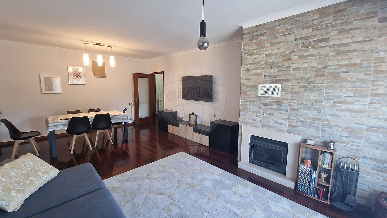Apartamento T2 à venda em Vila Nova de Gaia