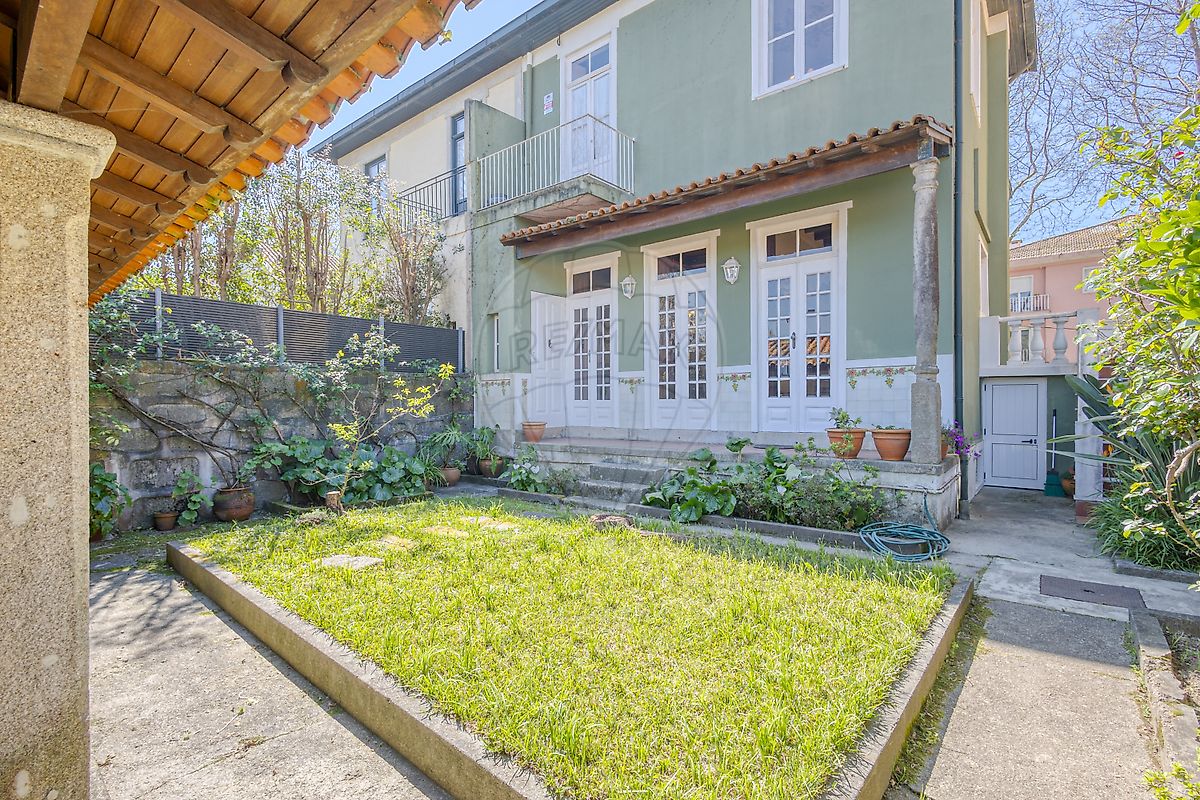 Moradia T5 à venda em Porto