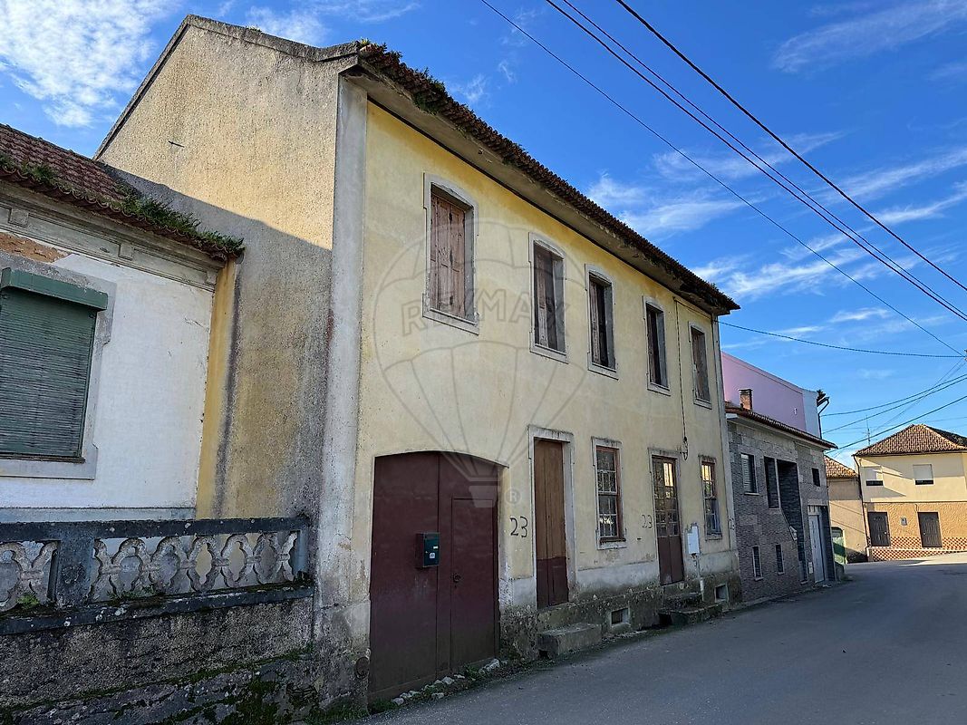 Moradia T4 à venda em Estarreja