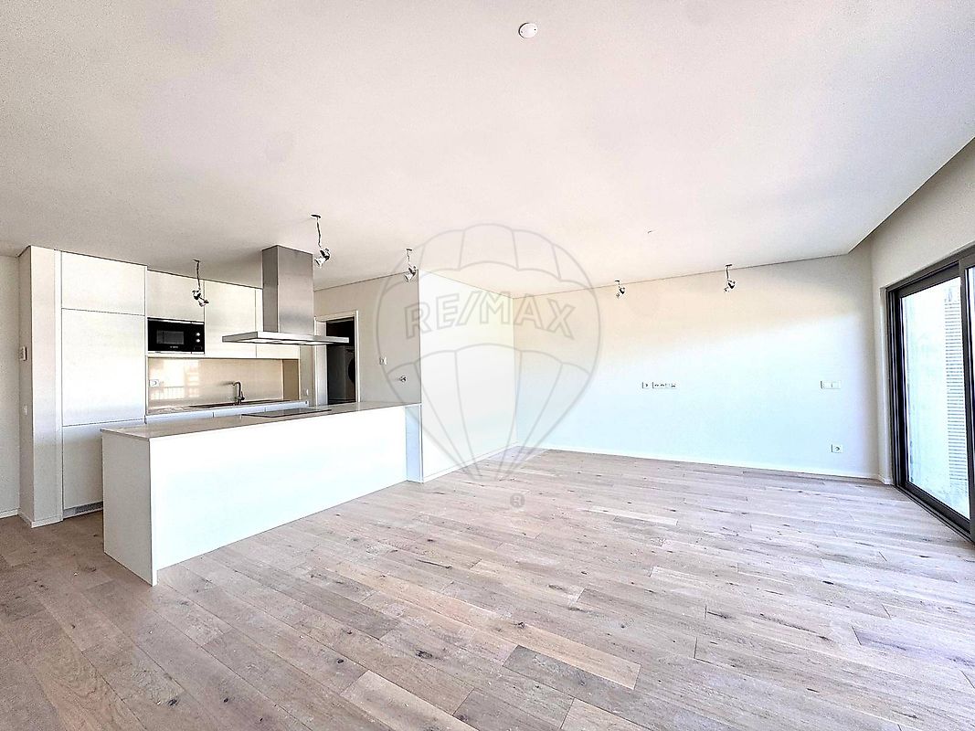 Apartamento T3 à venda em Vila Nova de Gaia