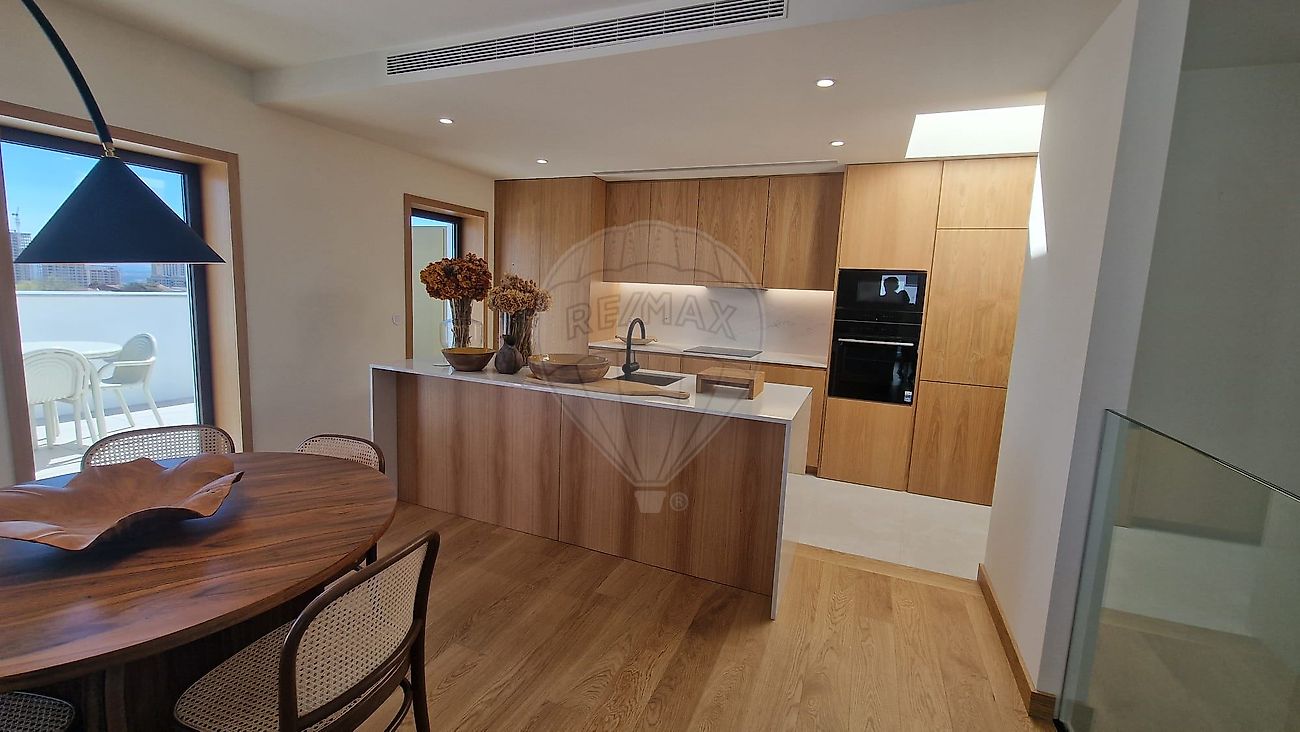 Apartamento T1 à venda em Porto