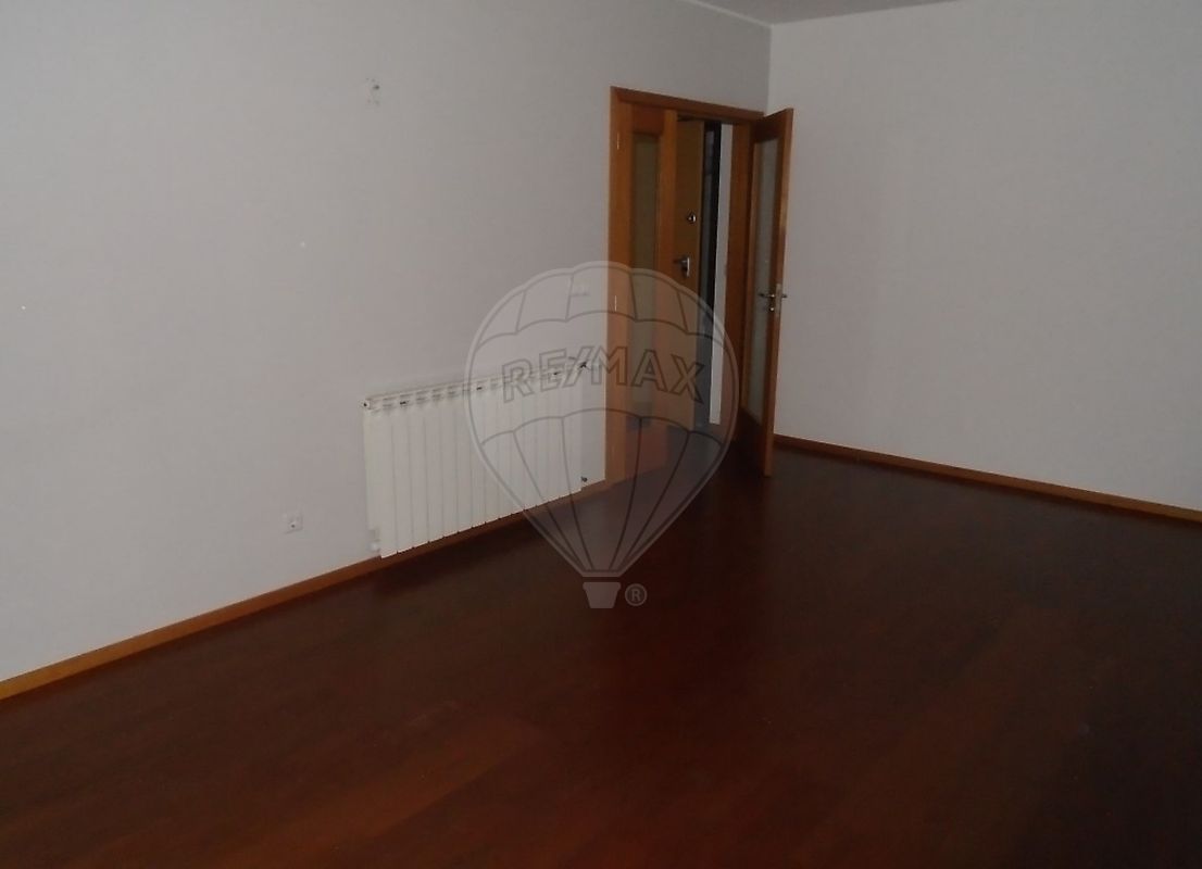 Apartamento T2 à venda em Vila Nova de Gaia