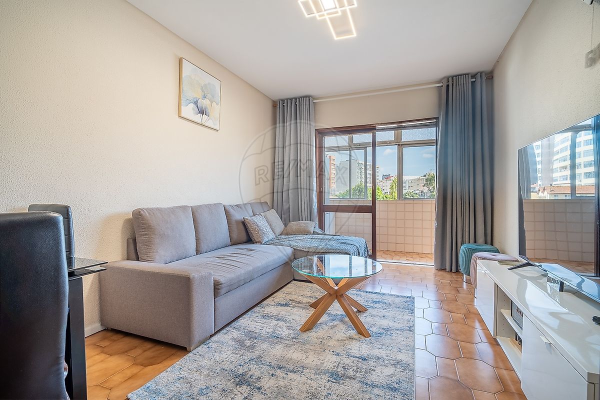 Apartamento T2 à venda em Vila Nova de Gaia