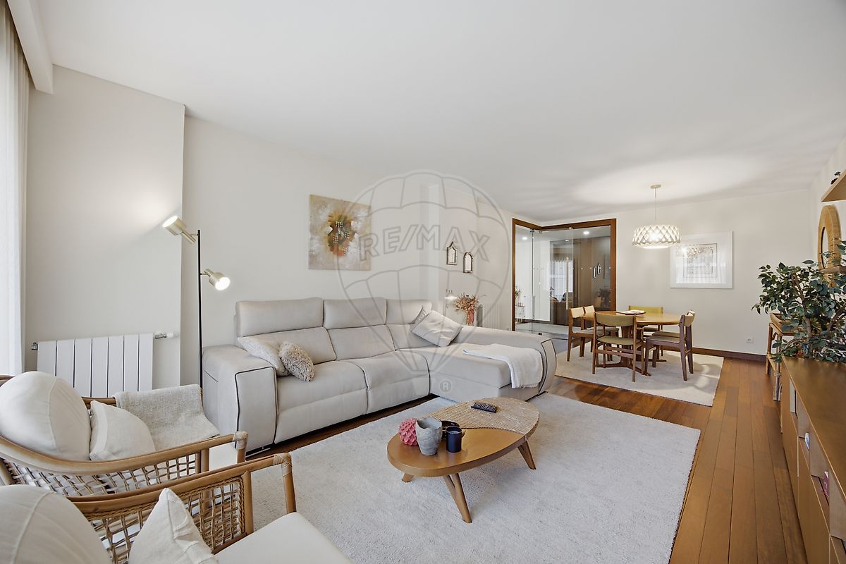 Apartamento T3 à venda em Vila Nova de Gaia