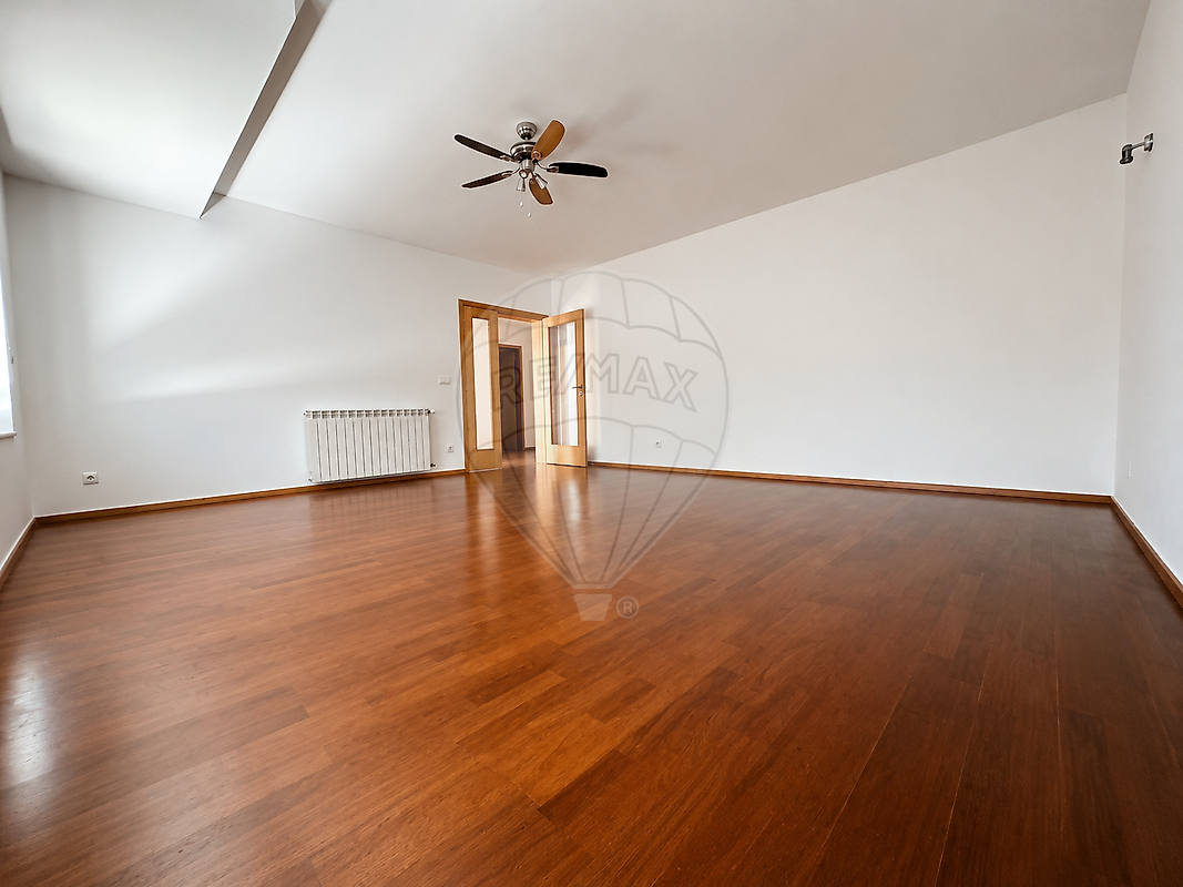 Apartamento T2 à venda em Vila Nova de Gaia
