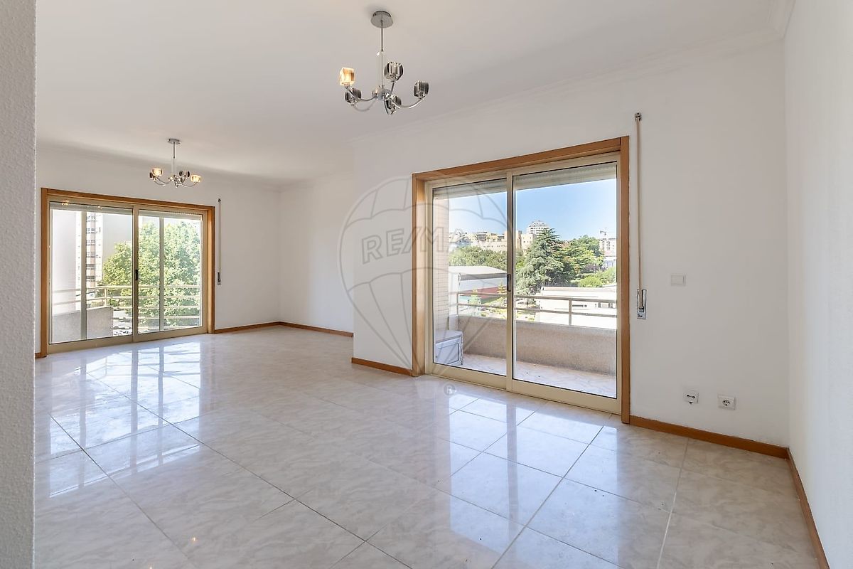 Apartamento T2 à venda em Vila Nova de Gaia