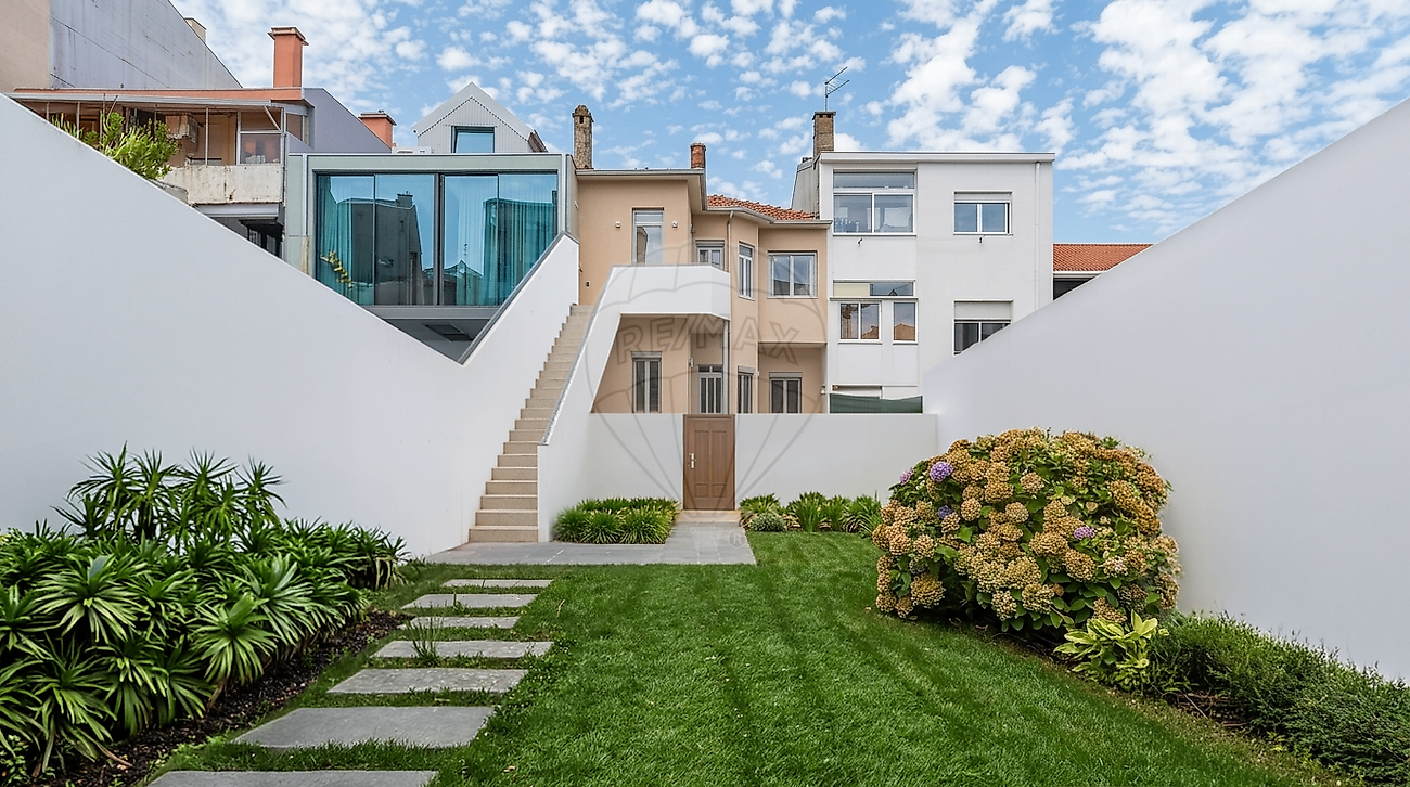 Apartamento T3 à venda em Porto
