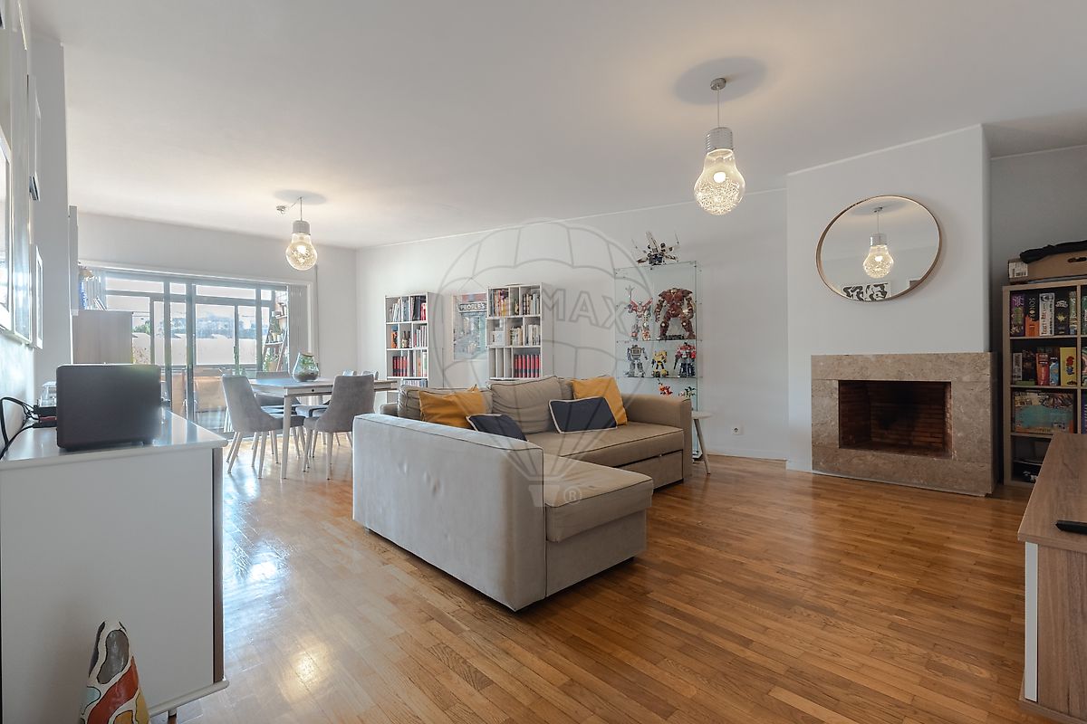 Apartamento T2 à venda em Maia