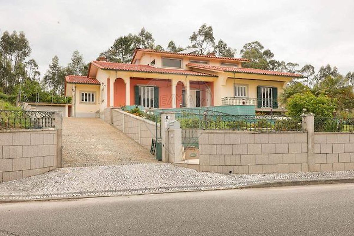 Apartamento T3 à venda em Oliveira de Azeméis