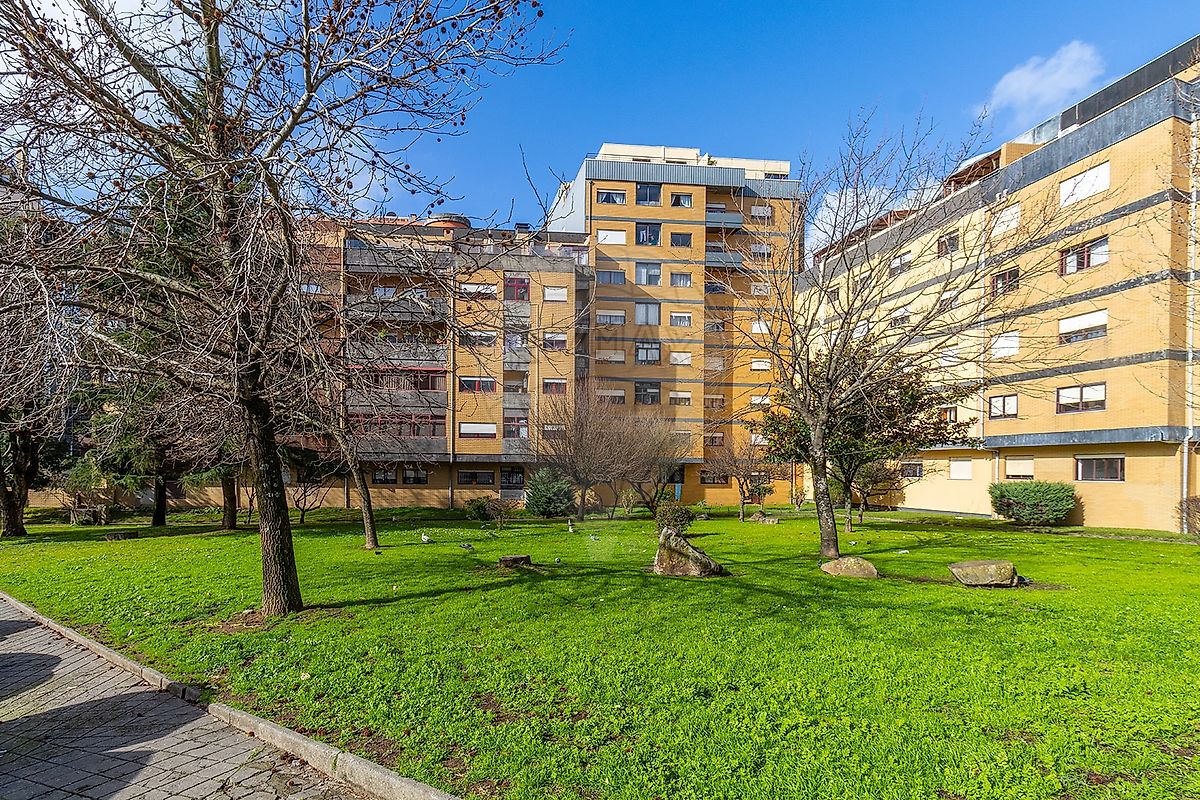 Apartamento T3 em Santa Marinha e São Pedro da Afurada, €280.000