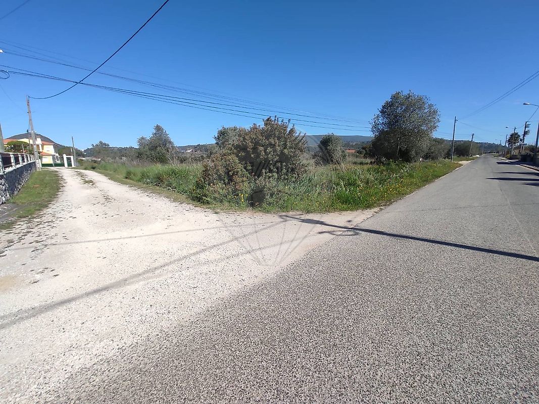 Land for sale in Alcanena, Portugal — €170,000