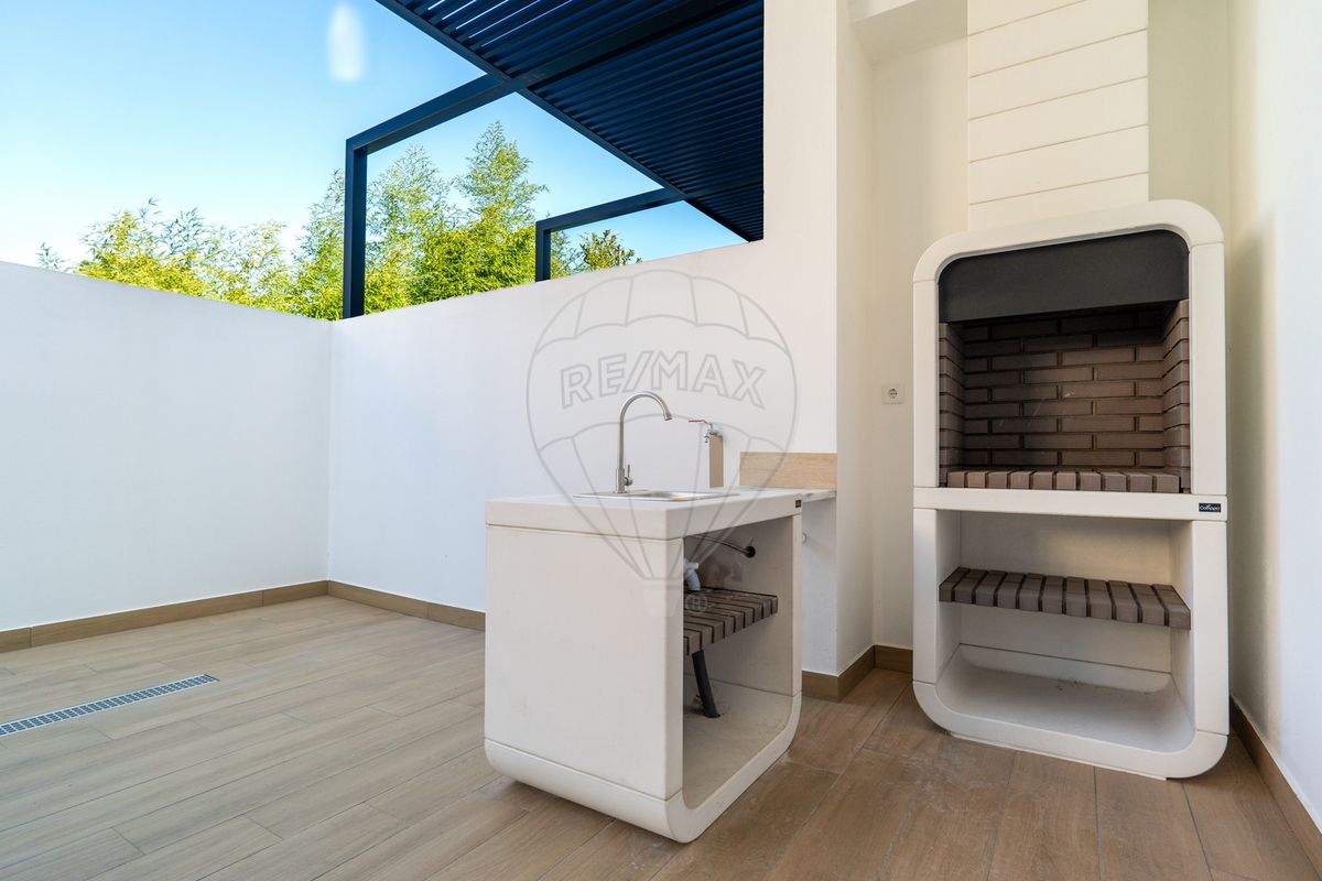 listing 120941111-253 picture-0