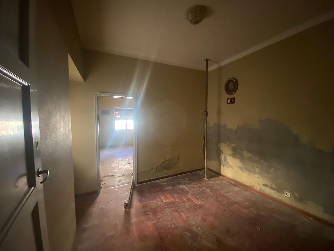 listing 120941077-235 picture-0