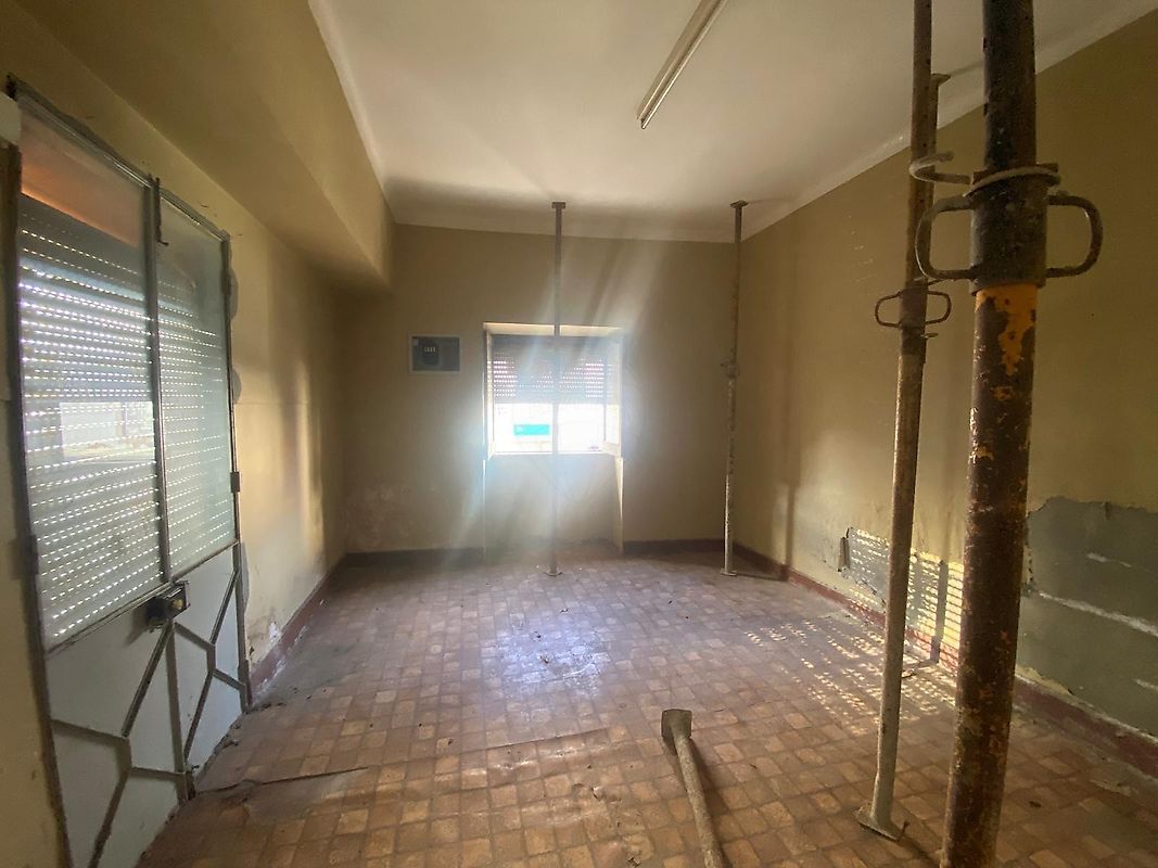 listing 120941077-235 picture-0