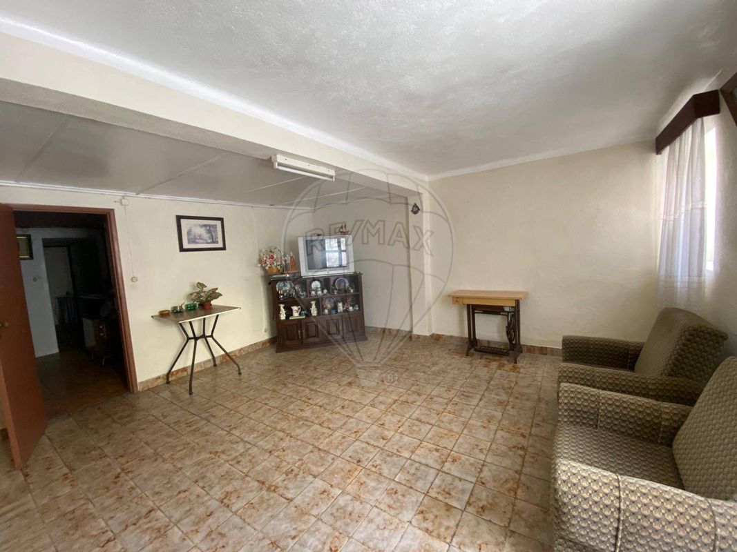 listing 120941120-53 picture-0