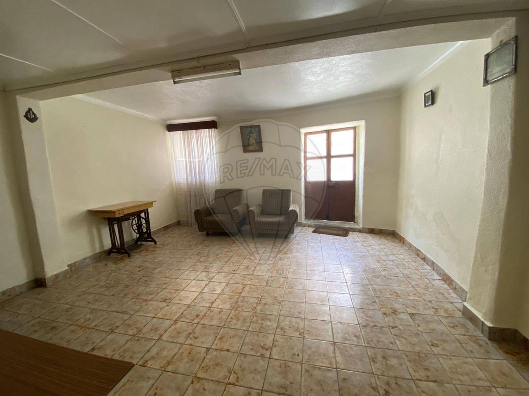 listing 120941120-53 picture-0