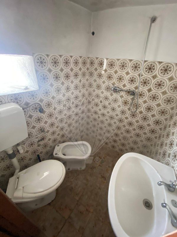 listing 120941120-53 picture-0