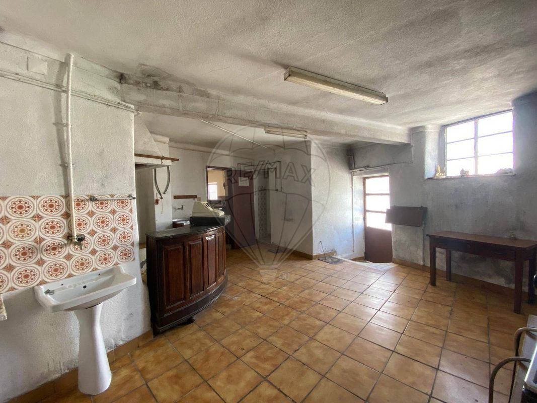 listing 120941120-53 picture-0