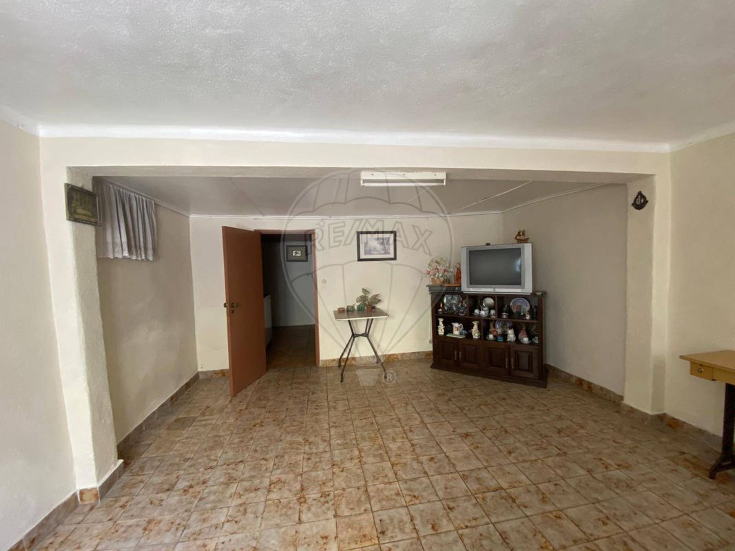 listing 120941120-53 picture-0
