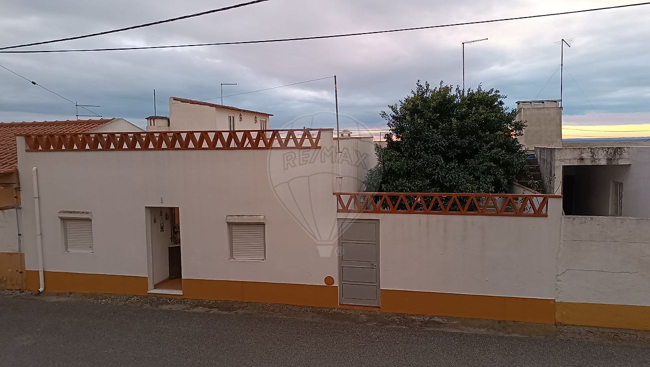 Moradia T4 para venda
