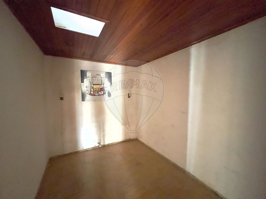 listing 120941082-251 picture-0