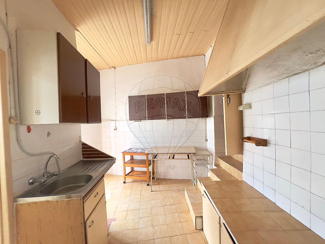 listing 120941082-251 picture-0