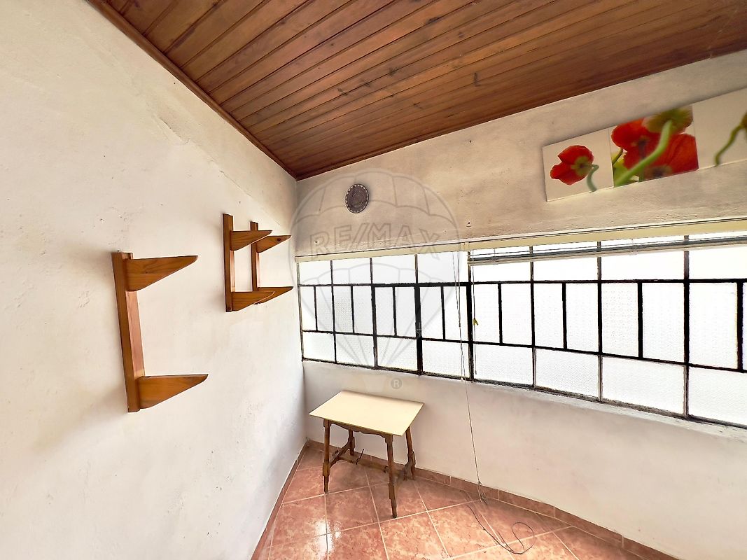 listing 120941082-251 picture-0