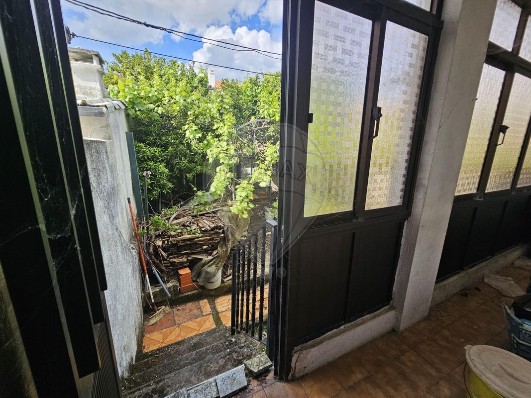 listing 120941120-61 picture-0