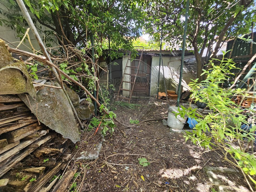 listing 120941120-61 picture-0