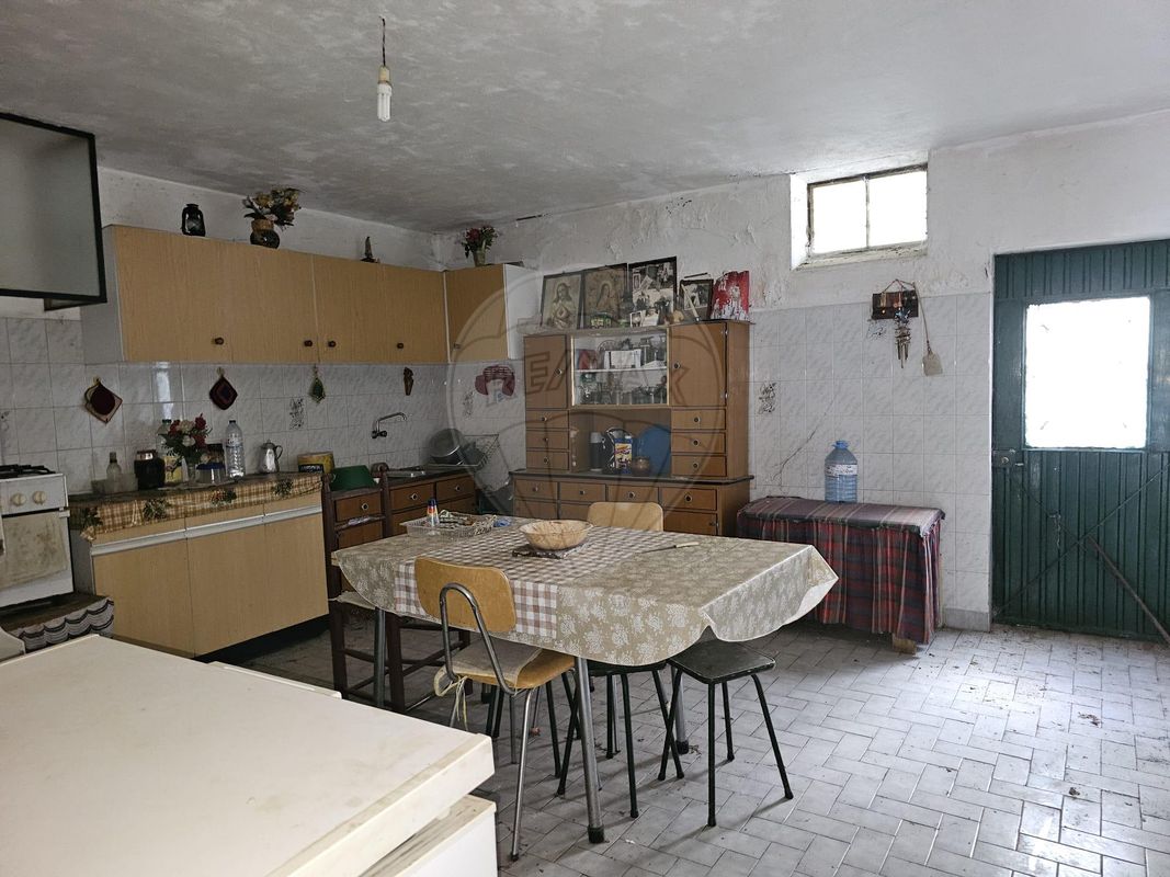 listing 120941120-61 picture-0