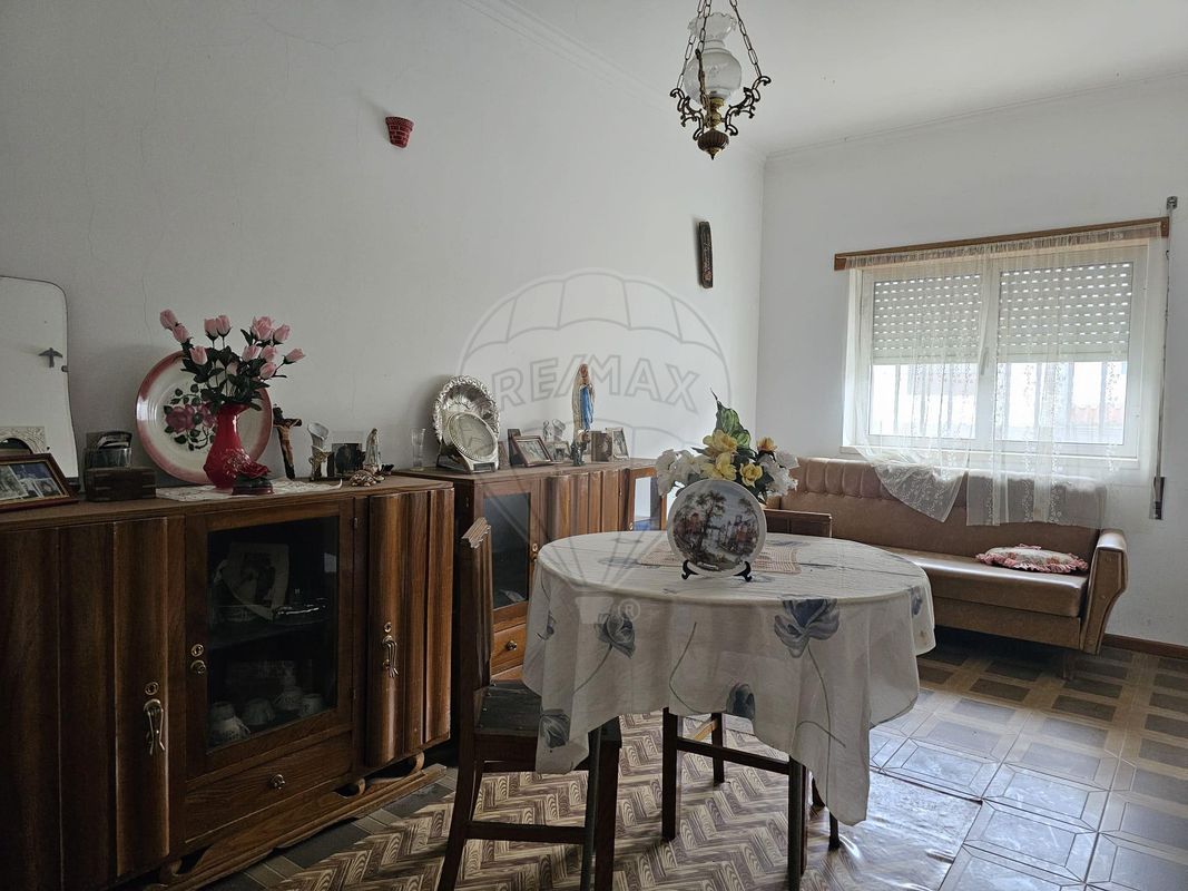 listing 120941120-61 picture-0