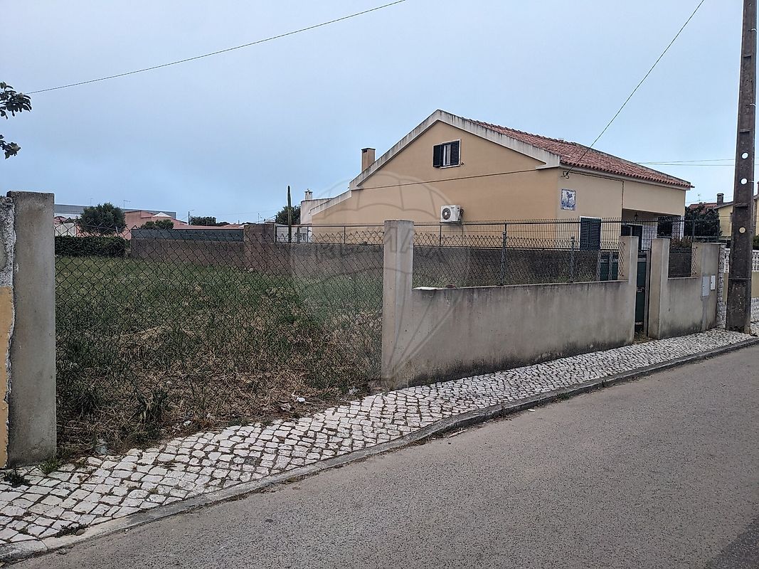 Terreno  à venda em Abrunheira