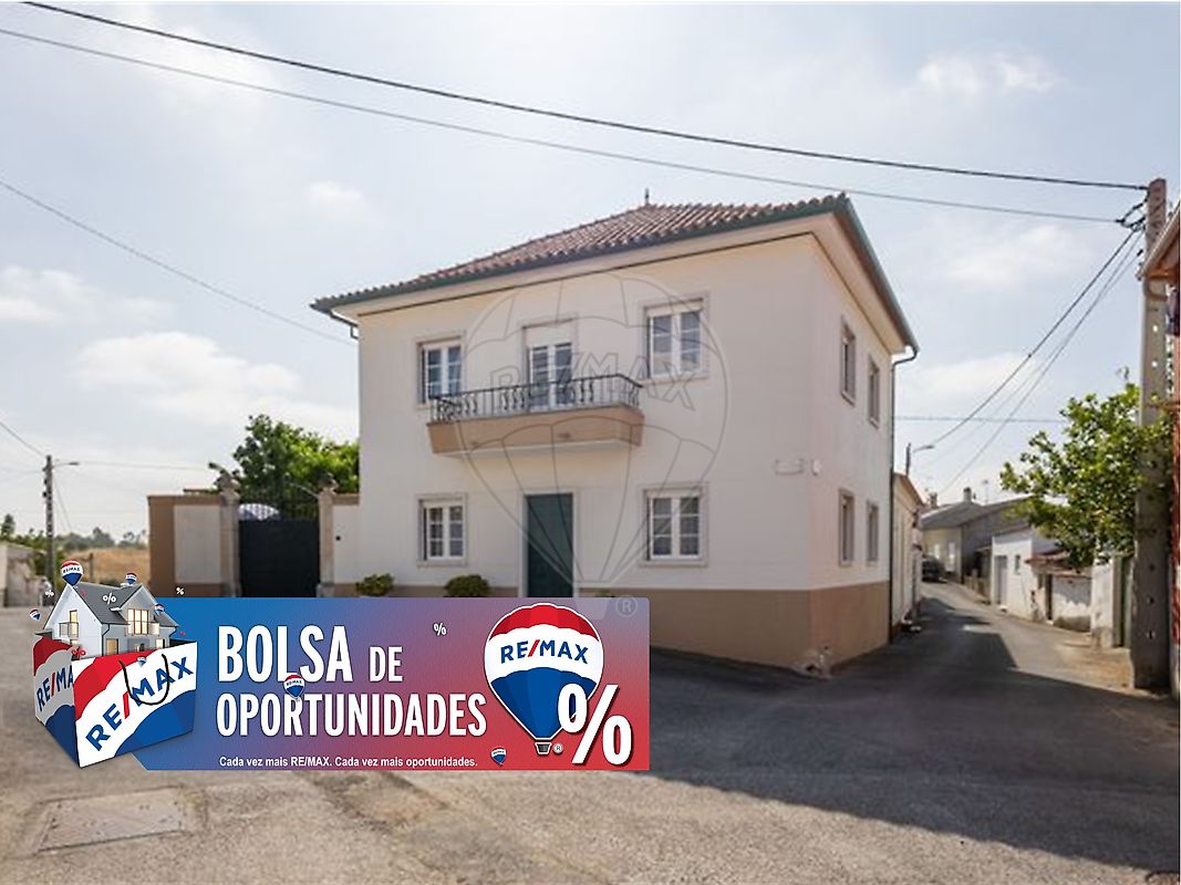 Moradia - Brogueira, Parceiros de Igreja e Alcorochel, Torres Novas, Santarém