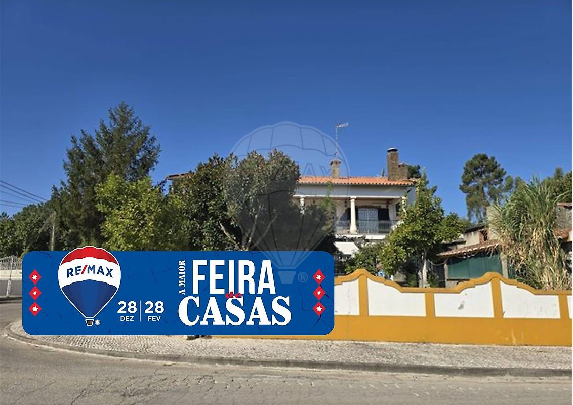 Moradia T7 à venda em Torres Novas