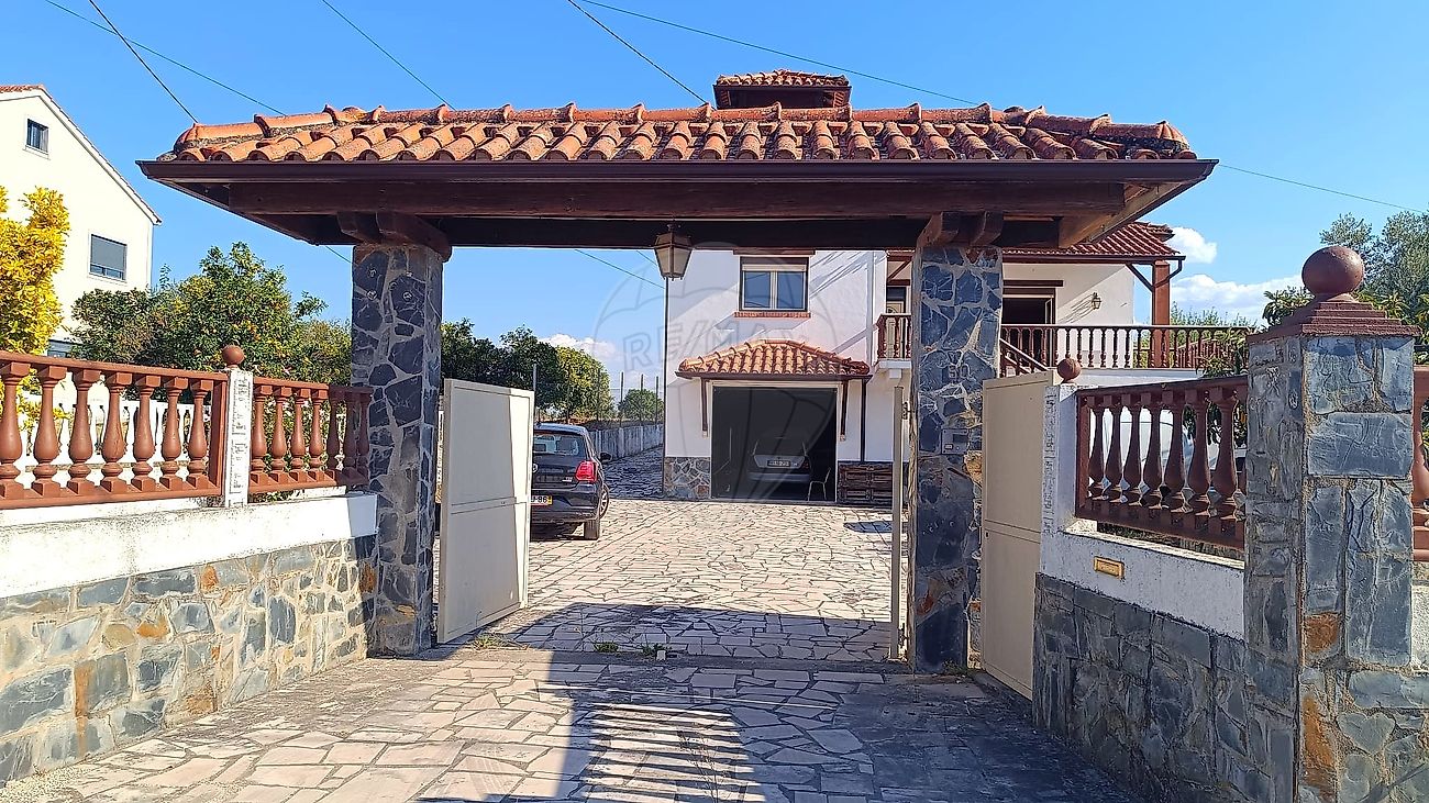 Moradia - Riachos, Torres Novas, Santarém