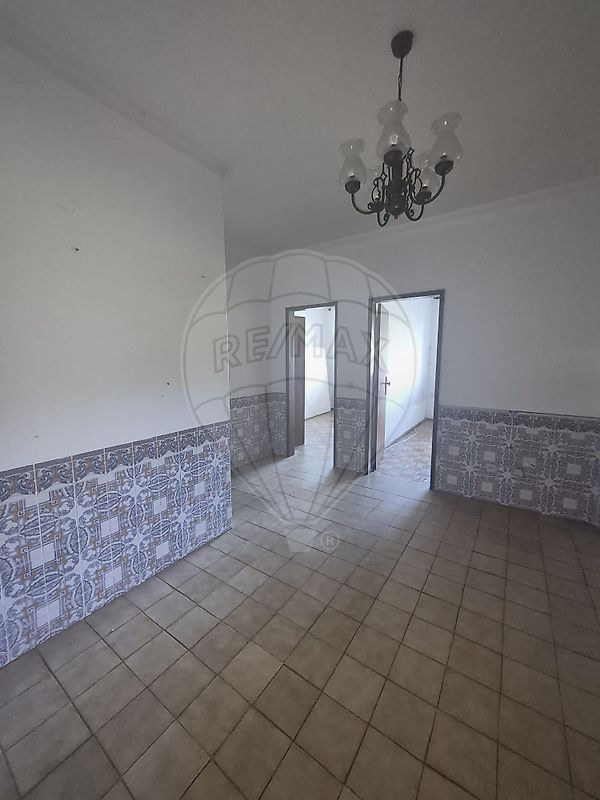 Apartamento T1 à venda em Torres Novas (Santa Maria, Salvador e Santiago), Torres Novas — foto 2