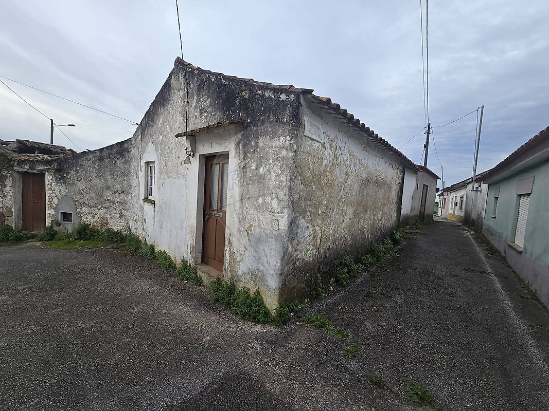 Moradia T4 à venda em Torres Novas