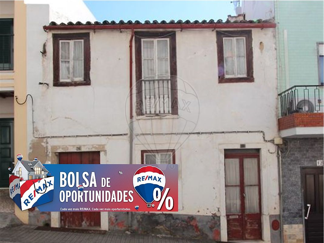 Prédio - Torres Novas (São Pedro), Lapas e Ribeira Branca, Torres Novas, Santarém