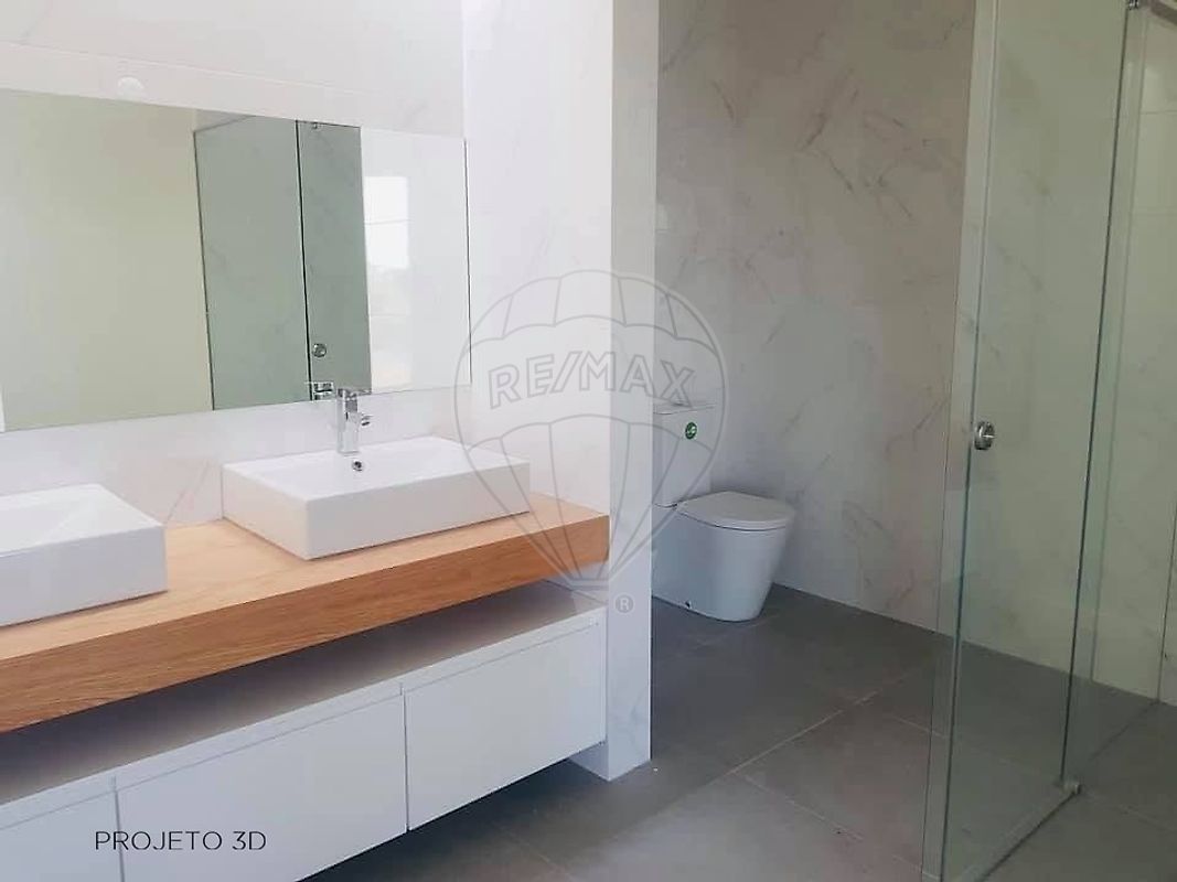 Moradia T4 à venda em Nossa Senhora de Fátima, Entroncamento — foto 11
