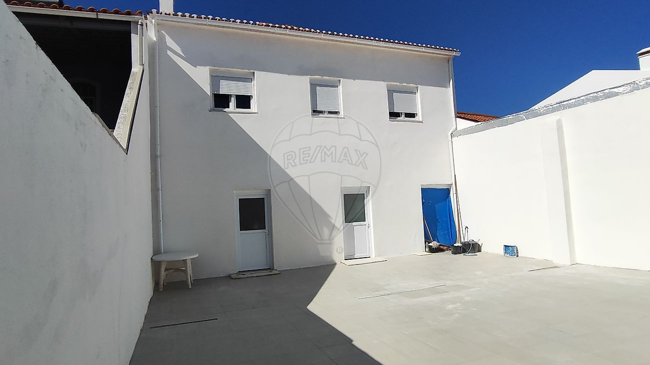 Moradia T4 - Riachos, Torres Novas, Santarém