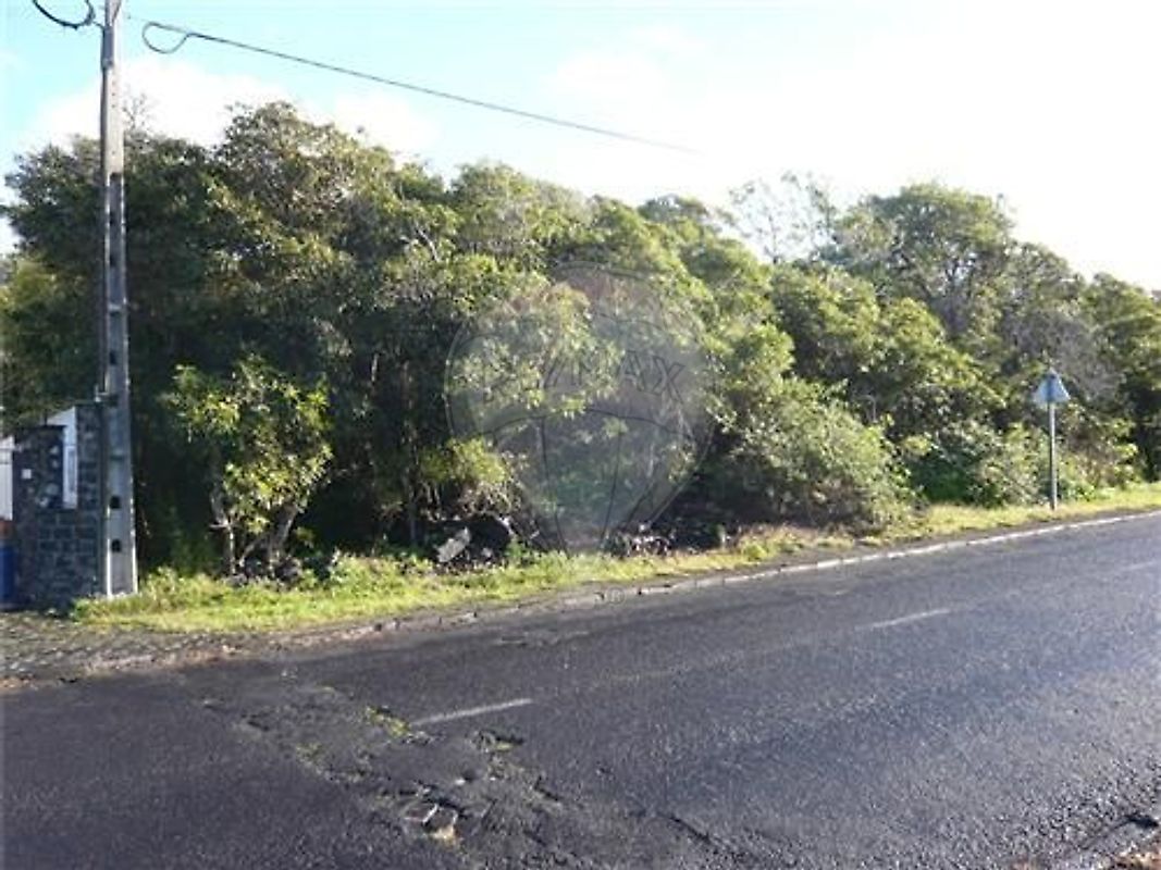 Land for sale in Ponta Delgada, Portugal — €104,500