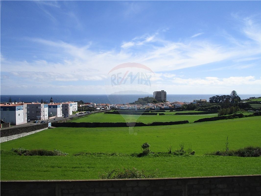 Terreno - Rosto de Cão (São Roque), Ponta Delgada, Ilha de São Miguel